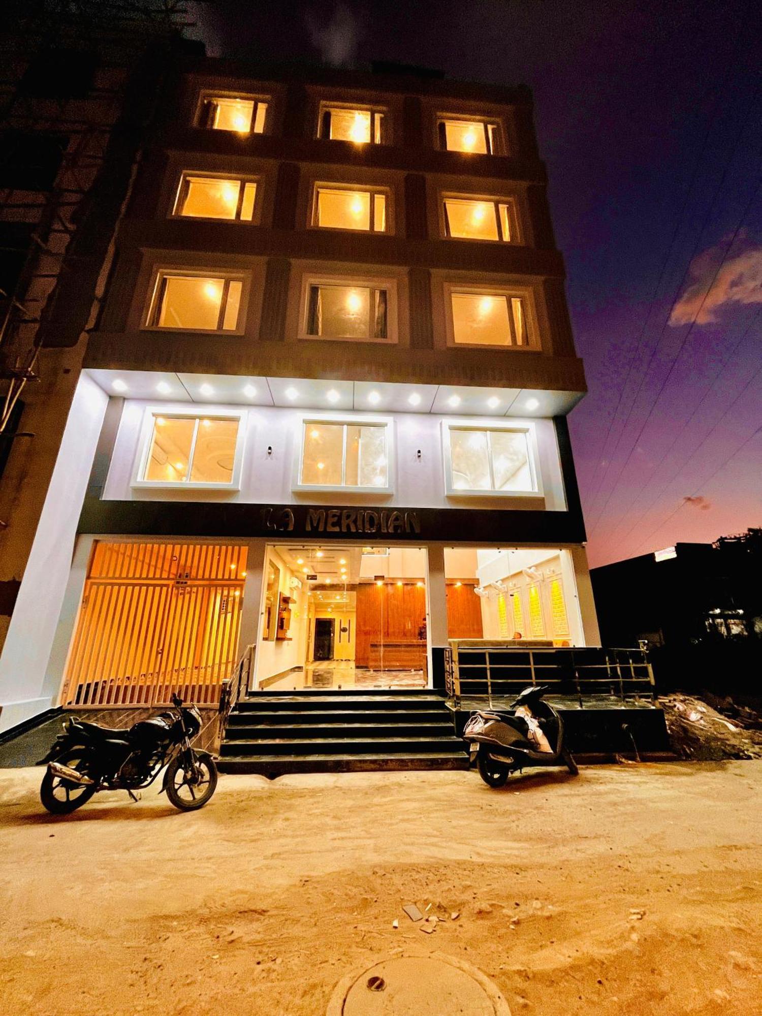 Hotel The Meridian - A Four Star Luxury Hotel, Haridwār Екстериор снимка