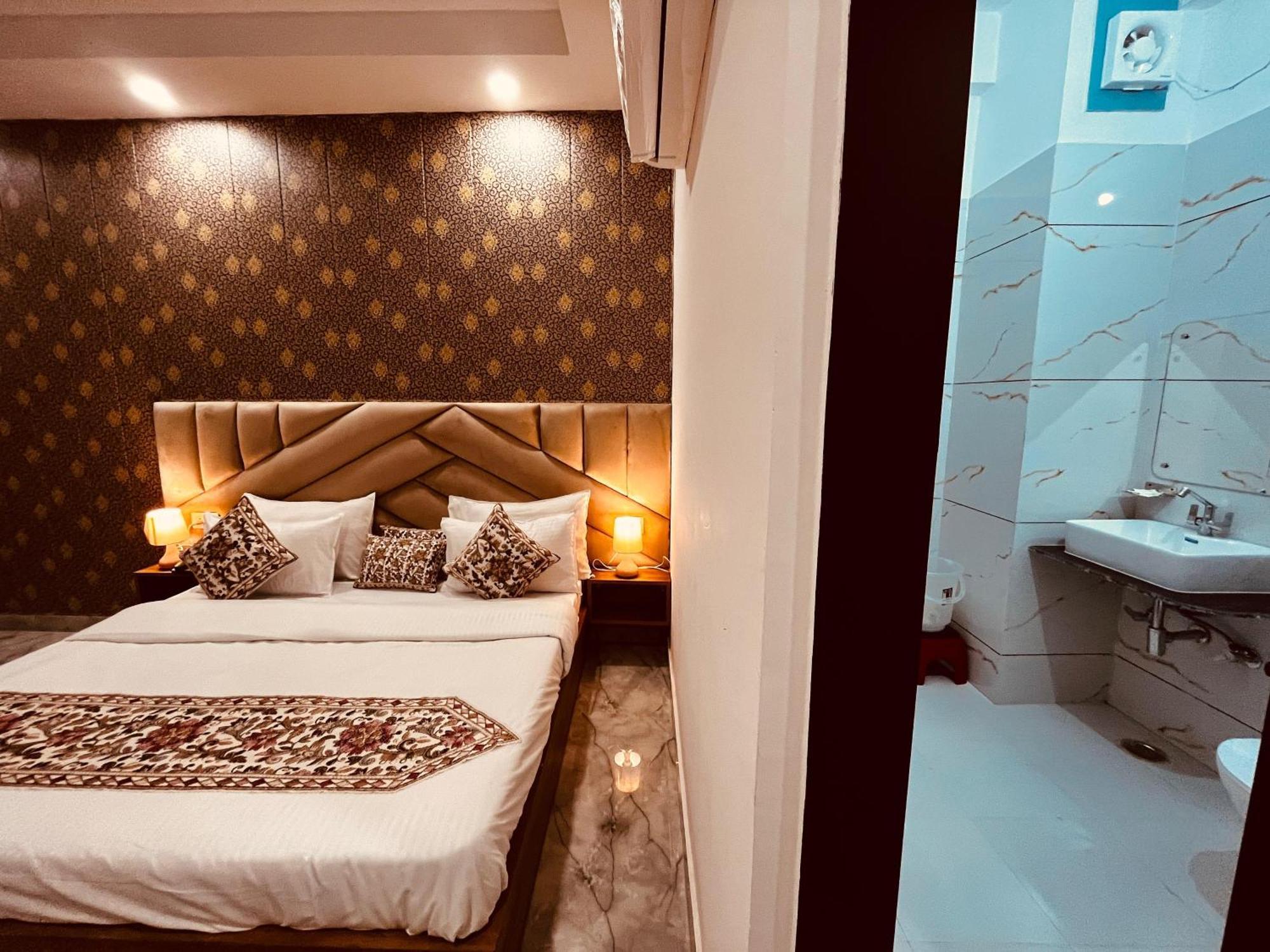 Hotel The Meridian - A Four Star Luxury Hotel, Haridwār Екстериор снимка